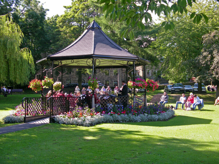 Guiseley Brass Band – Horsforth Hall Park