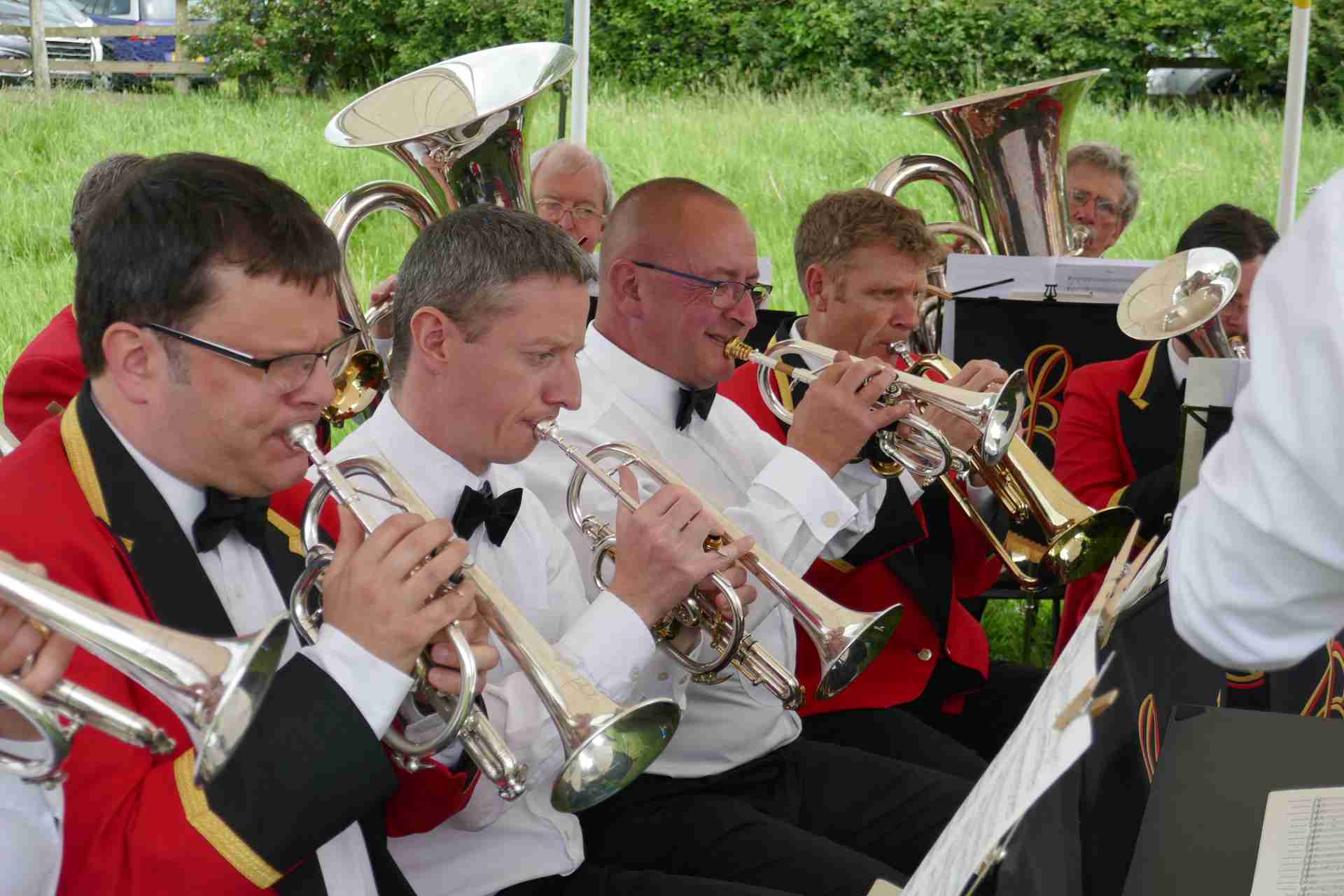 Otley Brass Band – Horsforth Hall Park